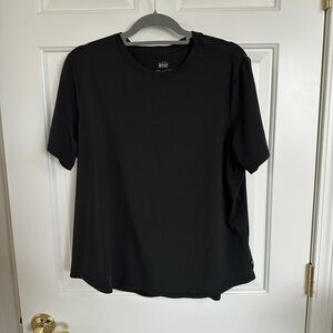 REI Black Short Sleeve Tee Lightweight Essential
